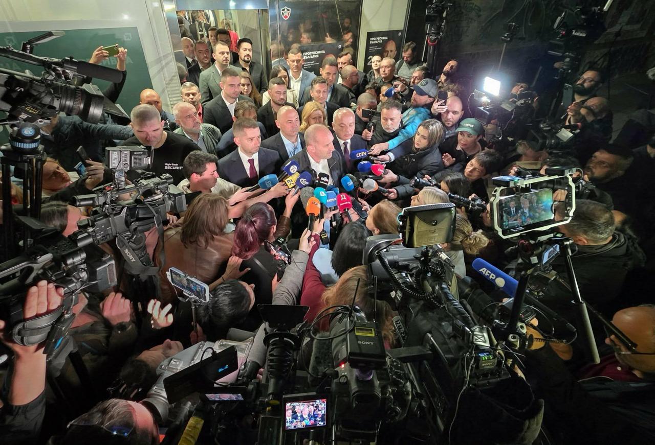 Post media