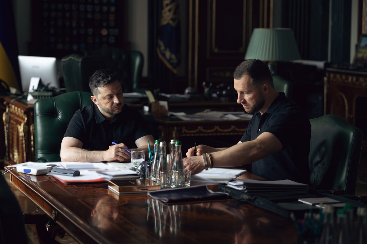 Zelenskis:

Patvirtinau 40 dienų Saugumo tarnybos operaciją, kurios tikslas – pa...