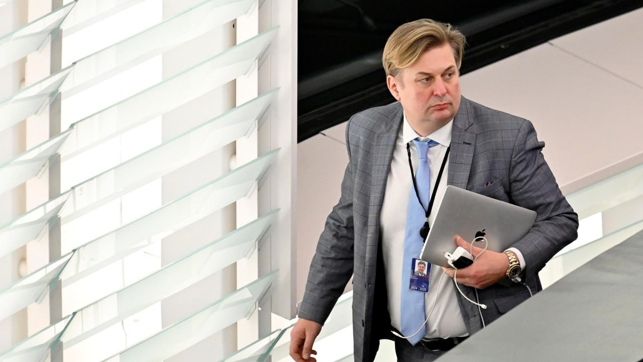 AfD politikas išdėstė griežtą poziciją dėl musulmonų Vokietijoje

Vokietijos AfD...