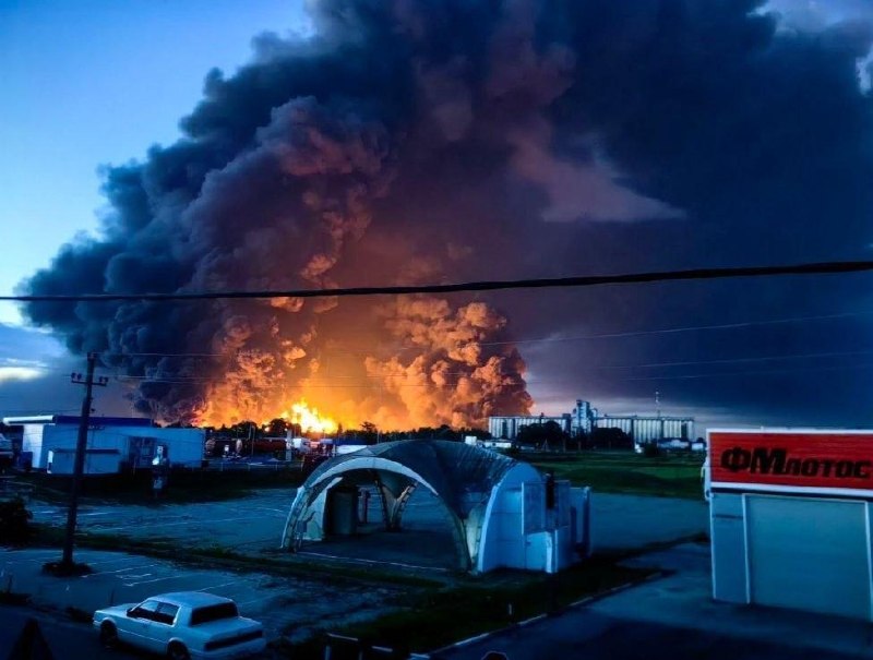 Sveiki! Svarbiausia šią valandą

1️⃣ Naktį Rusija paleido raketas ir 142 dronus...