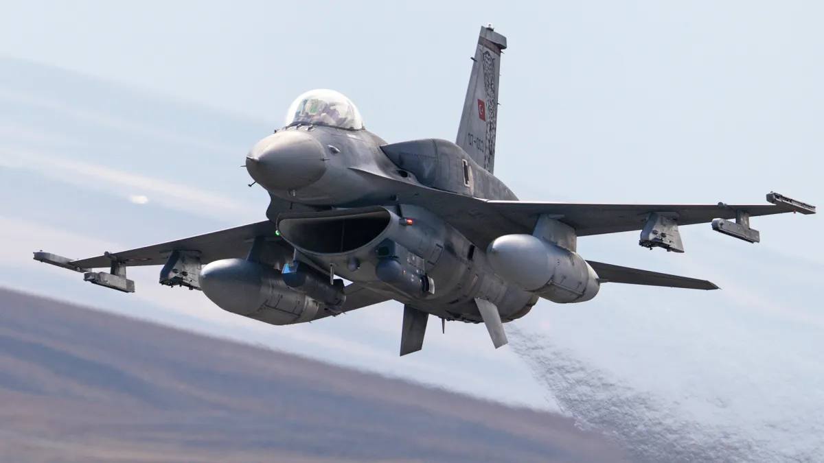 Somalia: Turkijos karinių oro pajėgų F-16 lėktuvai šį rytą įvykdė smūgius Godey...