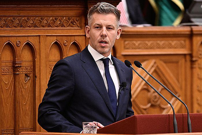 Vengrija toliau teiks prieglobstį ukrainiečiams, norintiems išvengti mobilizacij...