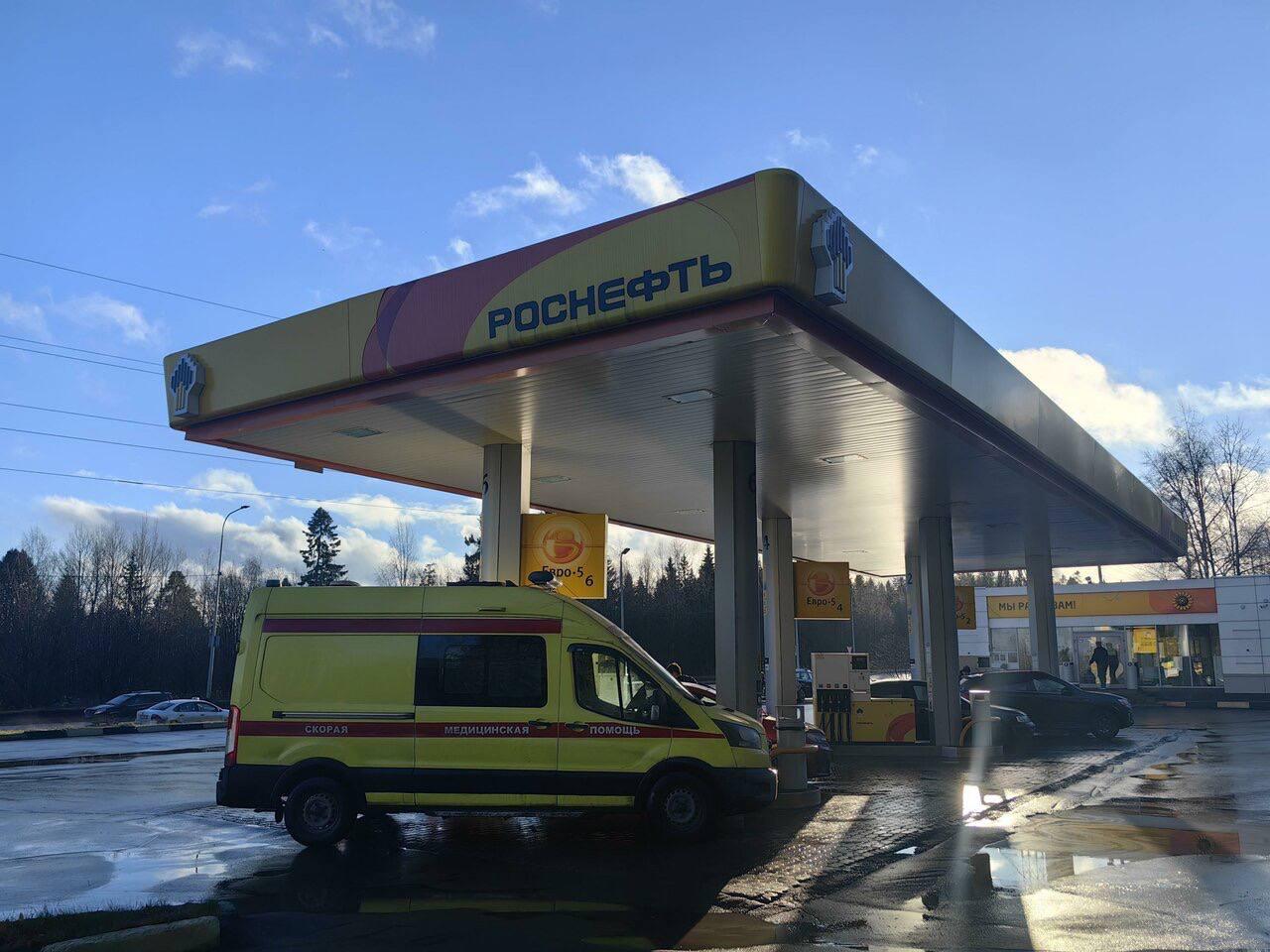 Benzino krizė Rusijoje pradėjo nusinešti gyvybes

Petrozavodske, tiesiai degalin...