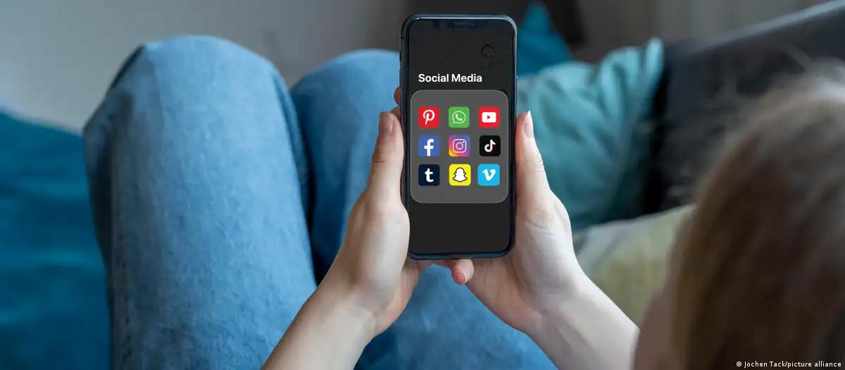 📱 Азербайдžane bus uždrausta registracija socialiniuose tinkluose jaunesniems n...