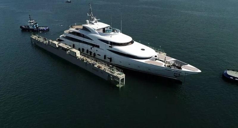 🛥️ Putino flotilė pasuko Turkijos link. Ar kažkas ruošiasi?
Paskui jachtą „Gra...