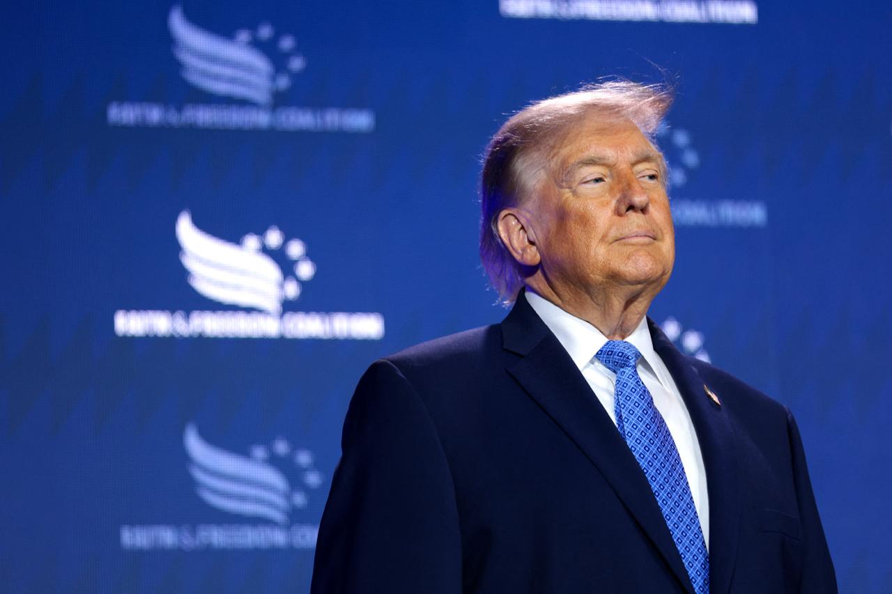 Trumpas per pirmuosius metus grįžęs į pareigas uždirbo daugiau nei 2 milijardus...