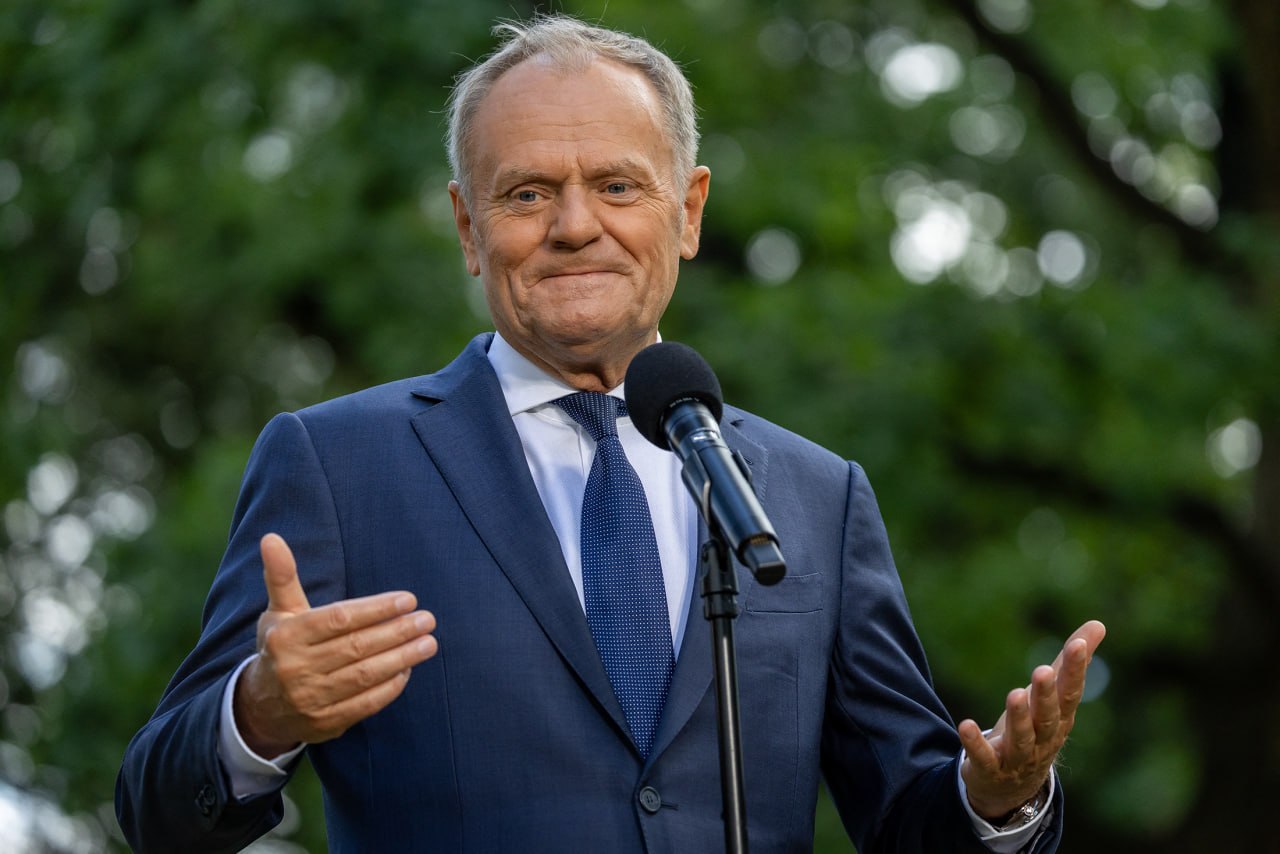 Tuskas įspėja, kad Ukraina turi susitaikyti su istorija, kad užsitikrintų naryst...