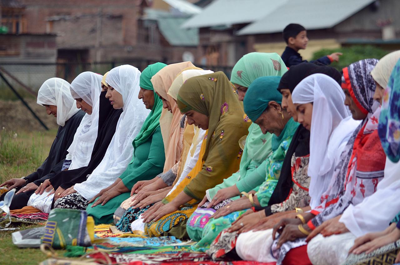 Indijos musulmonės moterys susiduria su dirbtinio intelekto sugeneruotu priekabi...