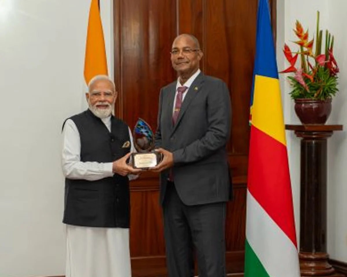 Indijos ministras pirmininkas Narendra Modi vizito Seišeliuose metu gavo naujai...