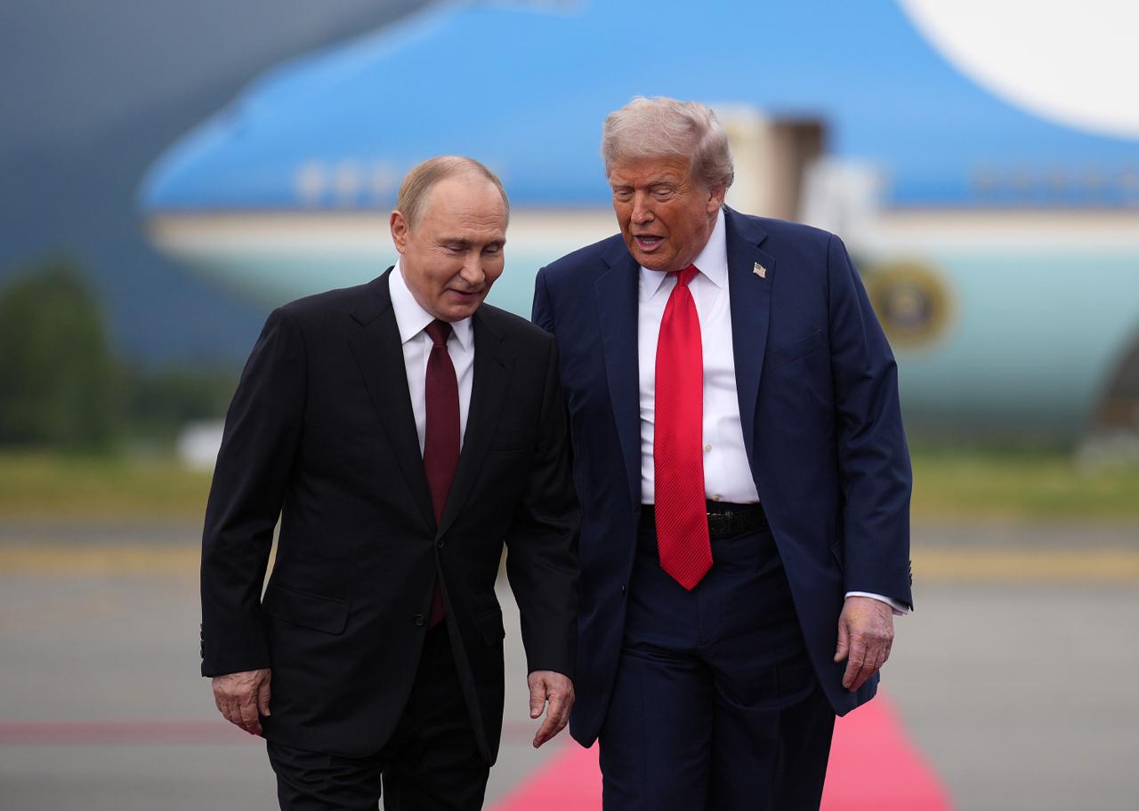 Trumpas ragina Putiną ir Zelenskį atgaivinti įstrigusias taikos derybas.
JAV pr...