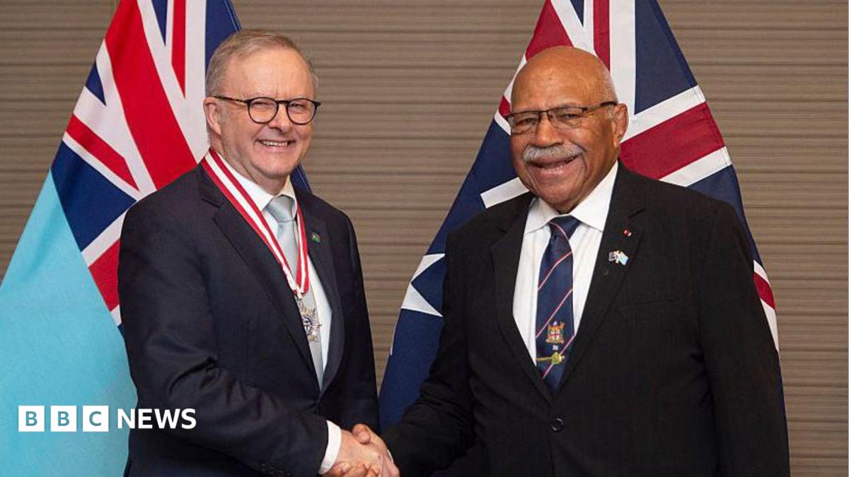 Australija ir Fidžis pasirašė „Taikos vandenyno aljansą“, įsipareigodami reaguot...