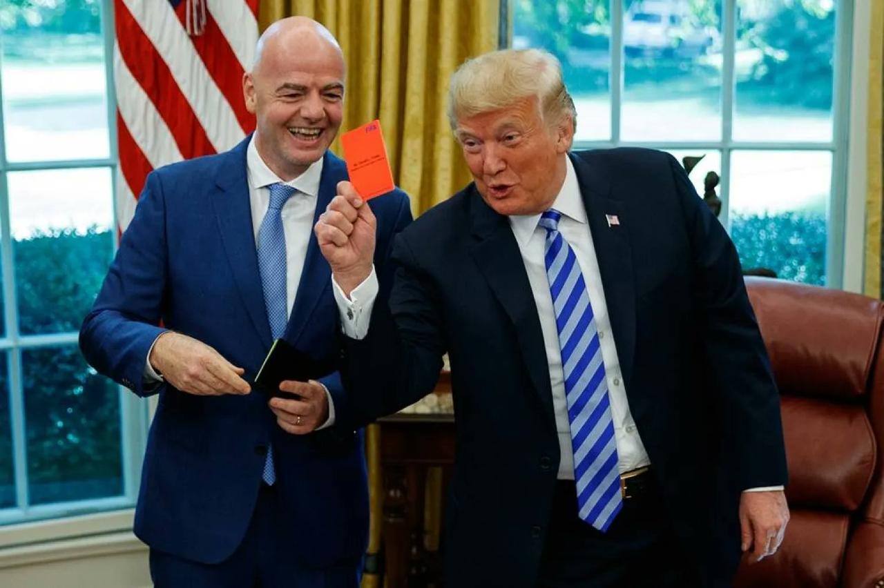FIFA svarstys galimybę panaikinti draudimą Rusijos komandoms po to, kai TOK atsi...