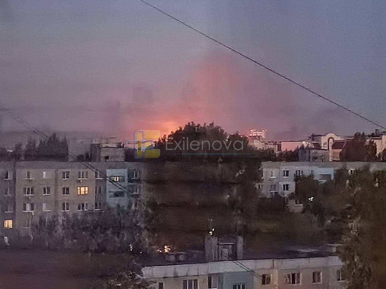 Dronai atakavo Saratovo naftos perdirbimo gamyklą: po smūgio kilo gaisras

Po sm...