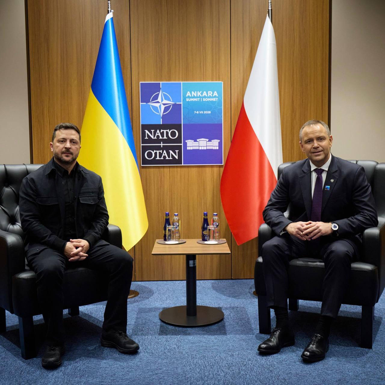 ⚡️ Zelenskis susitiko su Lenkijos prezidentu Navrockiu NATO viršūnių susitikimo...