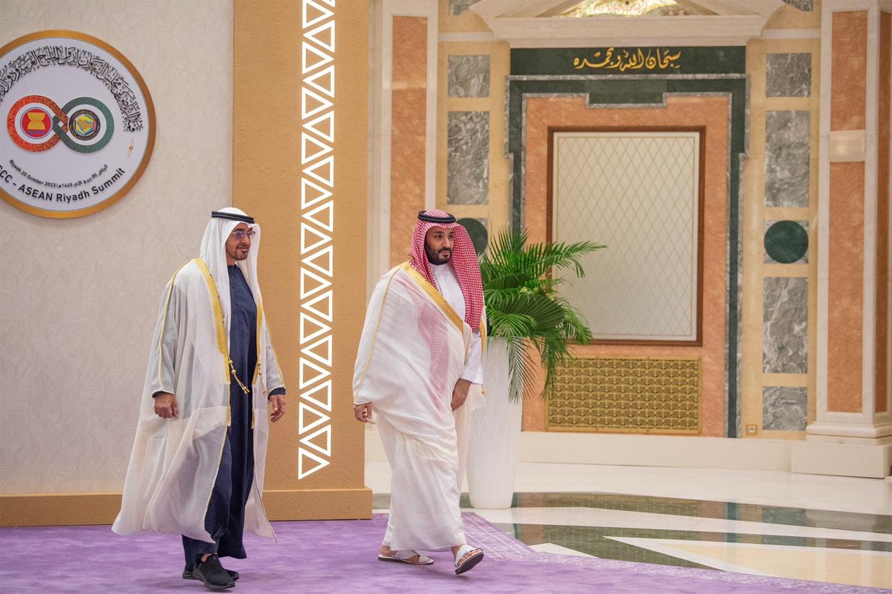 Saudo Arabijos bankai nepaaiškinamai blokuoja finansinius pervedimus į JAE esanč...