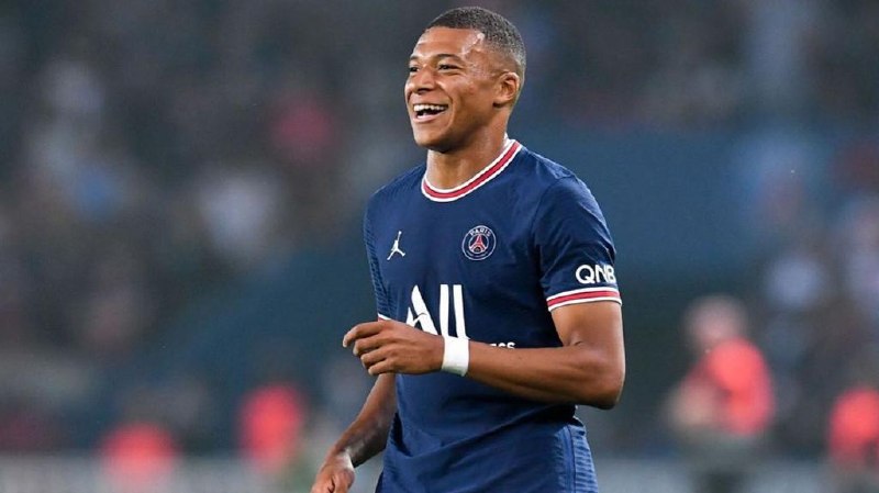 ⚽️ Mbappé tapo pirmuoju futbolininku istorijoje, įmušusiu ne mažiau kaip aštuoni...