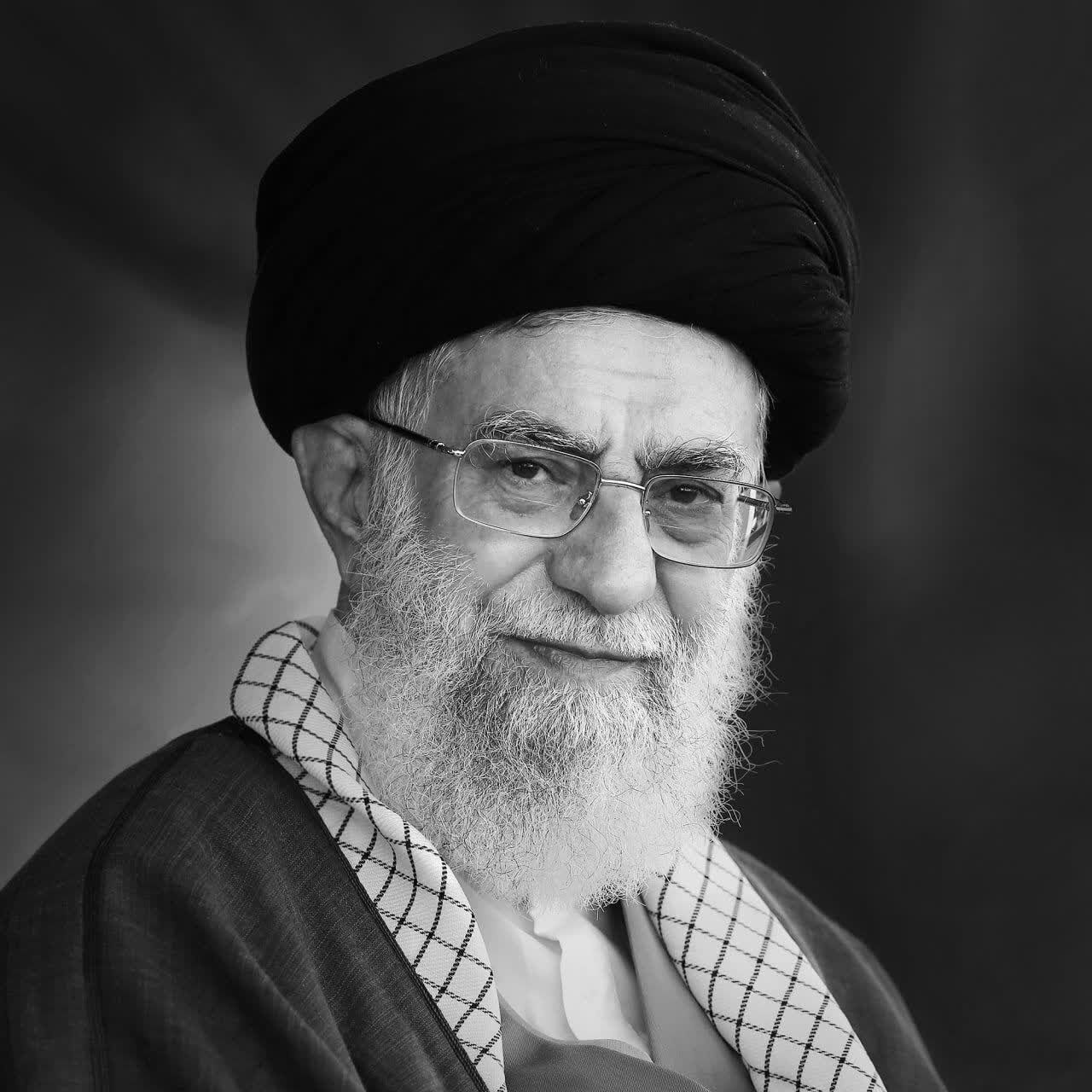 Iranas palaidojo velionį aukščiausiąjį lyderį Ali Khamenei Imamo Rezos šventyklo...