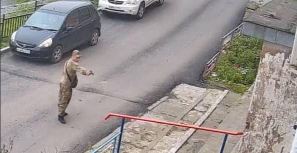 🔫 „Šiki? Apsišikai?“ – Vladivostoke „specialiosios karinės operacijos“ veterana...