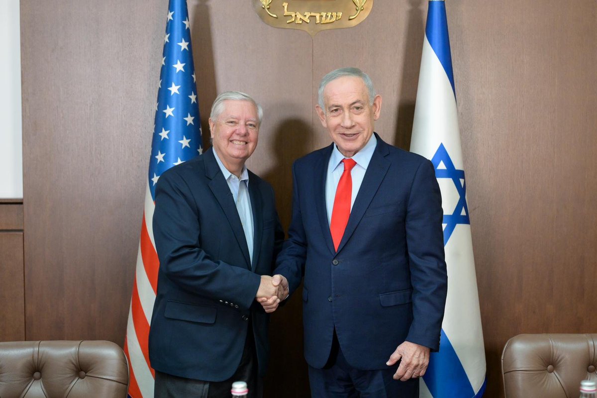 Netanyahu gali vykti į JAV į senatoriaus Grahamo laidotuves, kur tikriausiai sus...