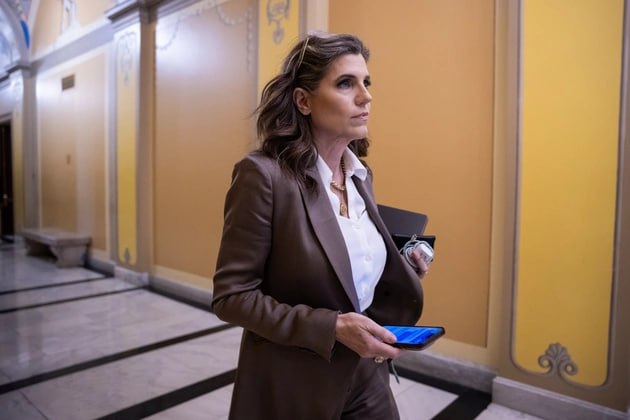 Po senatoriaus Lindsey Grahamo mirties atstovė Nancy Mace svarsto galimybę kandi...