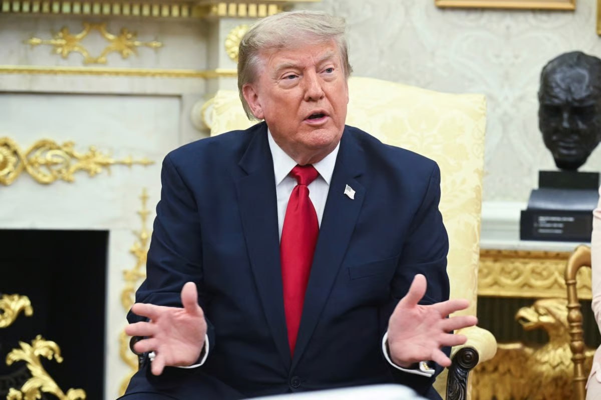 Prezidentas Trumpas atšaukė vidinę Imigracijos ir muitinės vykdymo tarnybos (ICE...