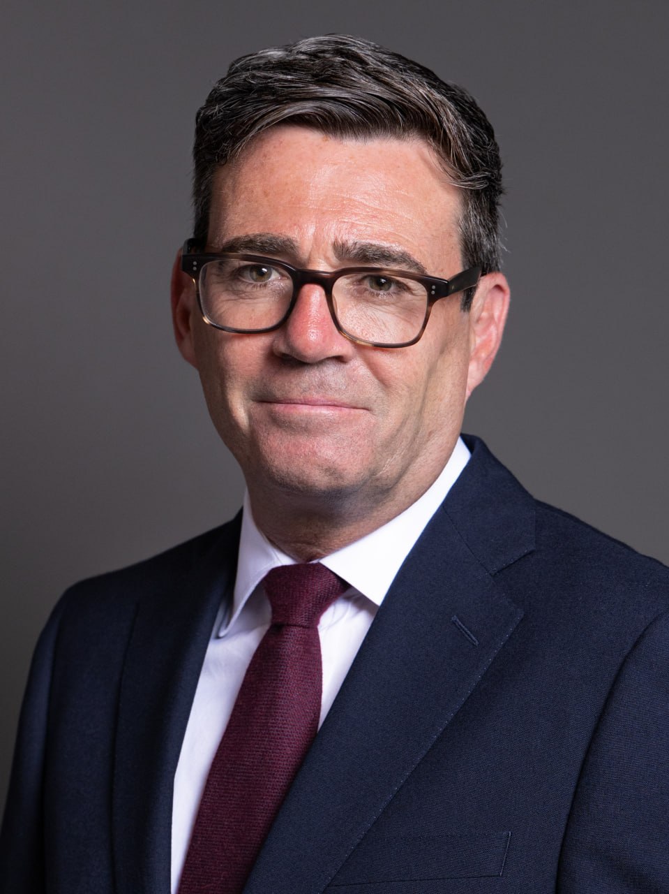 Andy Burnhamas tapo leiboristų lyderiu ir, kaip tikimasi, pirmadienį taps Jungti...