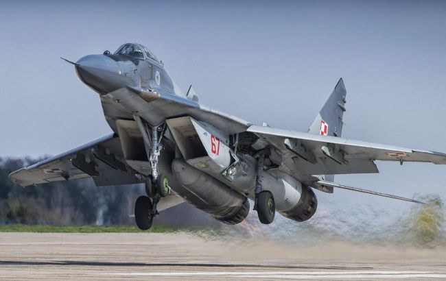 Ukraina ir Lenkija atnaujino derybas dėl Lenkijos naikintuvų MiG-29 perdavimo....