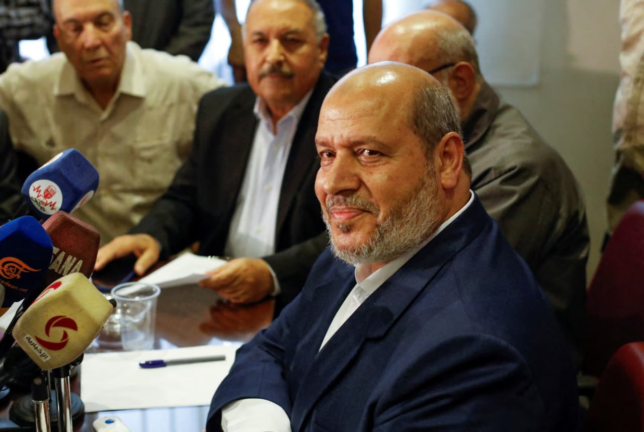 „Hamas“ naujuoju politinio biuro vadovu paskyrė Khalilą al-Hayya, buvusį vyriaus...