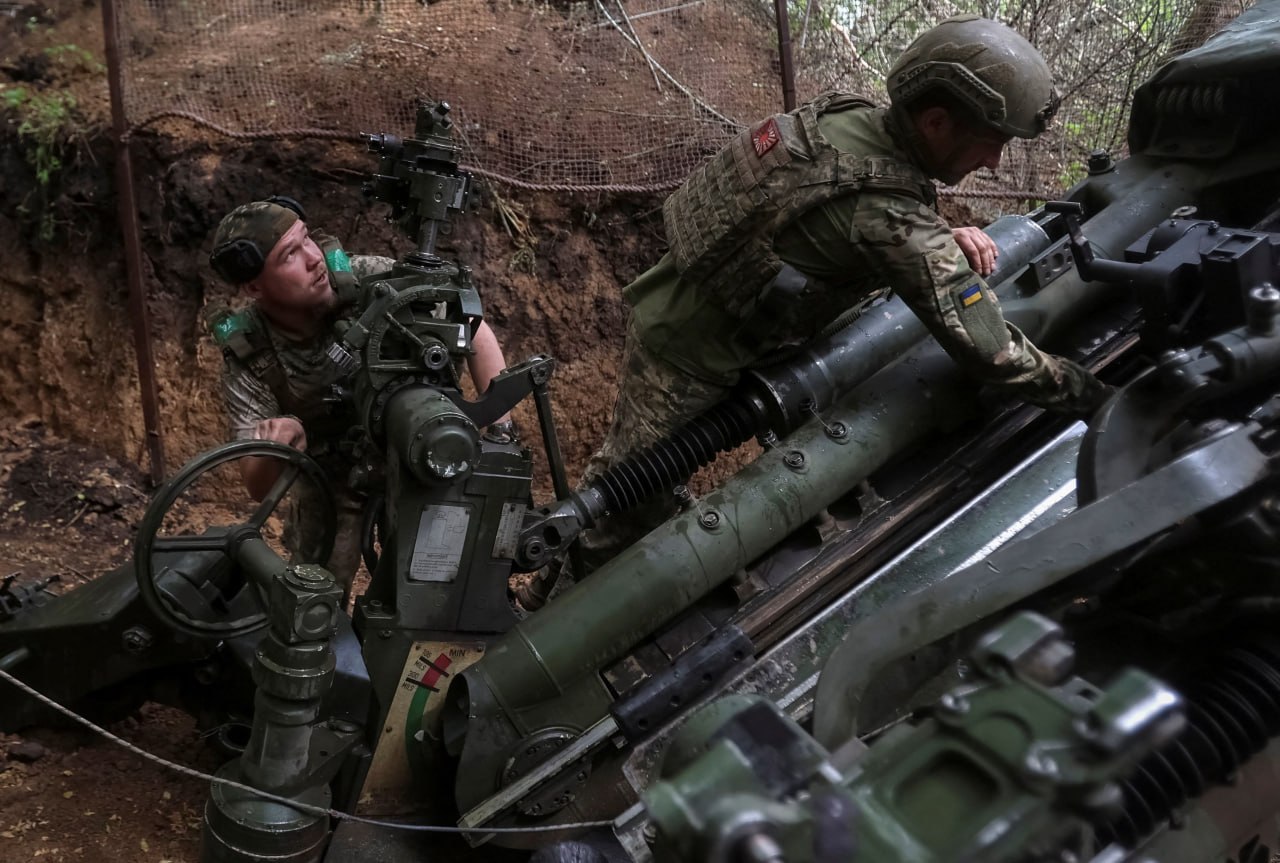 Ukraina pasiekė susitarimą gaminti BAE Systems haubicas.

Ukraina gamins L119 ha...