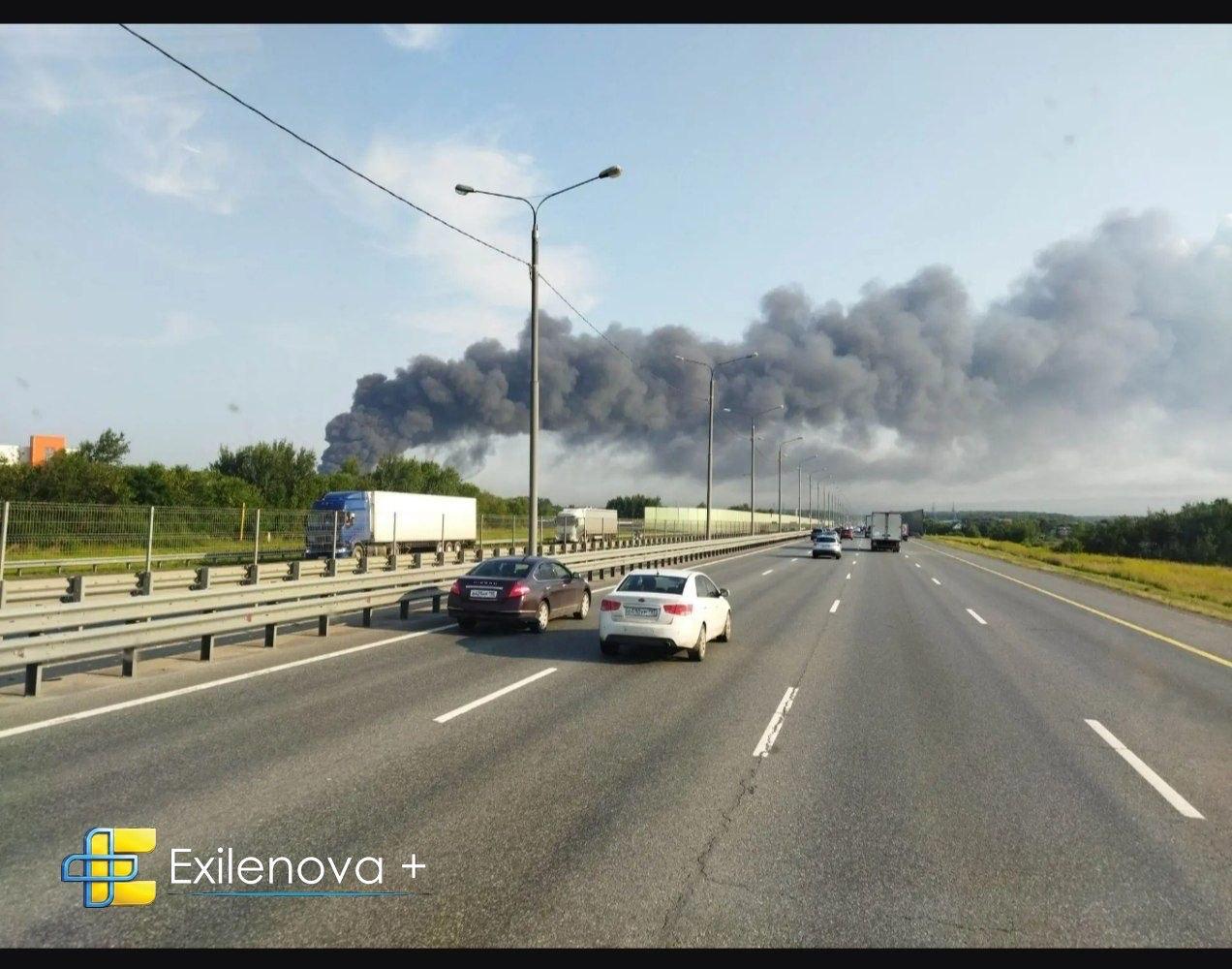 Maskvos srities Koledine po dronų atakos dega logistikos įmonės 3PL sandėlis.

K...